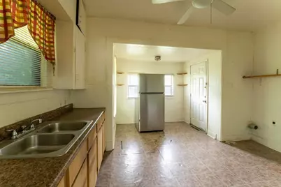 5808 Wellesley Avenue, Fort Worth, TX 76107 - Photo 13