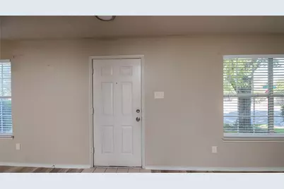 901 Elizabeth Drive, Lewisville, TX 75067 - Photo 5