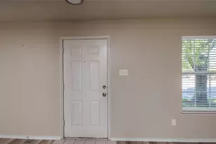 901 Elizabeth Dr, Lewisville, TX 75067 - Photo 5