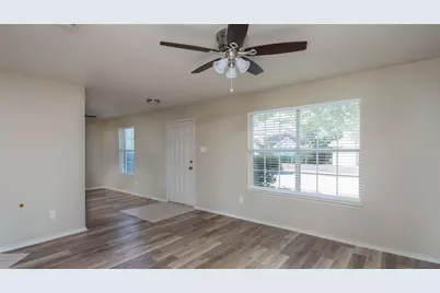 901 Elizabeth Drive, Lewisville, TX 75067 - Photo 7