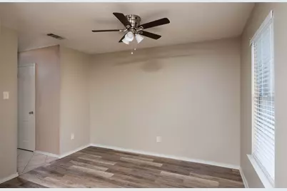 901 Elizabeth Drive, Lewisville, TX 75067 - Photo 9