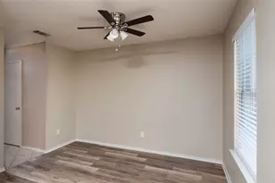 901 Elizabeth Dr, Lewisville, TX 75067 - Photo 9