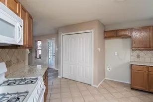 901 Elizabeth Dr, Lewisville, TX 75067 - Photo 15