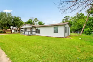 105 E Park St, Little Elm, TX 75068 - Photo 7