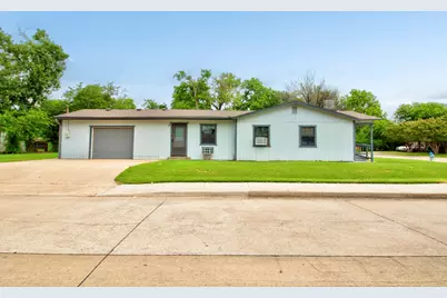 105 E Park Street, Little Elm, TX 75068 - Photo 9