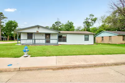 105 E Park Street, Little Elm, TX 75068 - Photo 5