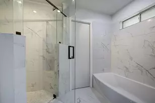 2225 Stone Creek Dr, Plano, TX 75075 - Photo 31