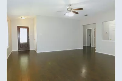 1648 Crown Point Drive, Little Elm, TX 75036 - Photo 5