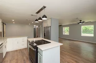 630 Cedarcrest Dr, Tool, TX 75143 - Photo 11