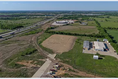 2824 Milam Road E, Sanger, TX 76266 - Photo 11