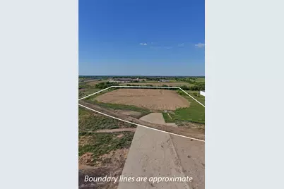 2824 Milam Road E, Sanger, TX 76266 - Photo 5