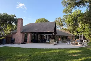 1125 Shady River Ct S, Benbrook, TX 76126 - Photo 5