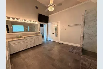 1125 Shady River Court S, Benbrook, TX 76126 - Photo 21