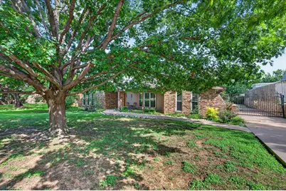 2400 Kings Country Drive, Irving, TX 75038 - Photo 3