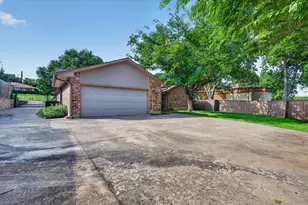 2400 Kings Country Dr, Irving, TX 75038 - Photo 39