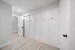 310 Valley Spring Dr, Arlington, TX 76018 - Photo 11