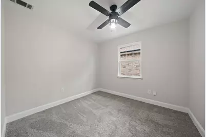 310 Valley Spring Drive, Arlington, TX 76018 - Photo 21