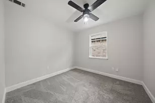 310 Valley Spring Dr, Arlington, TX 76018 - Photo 21