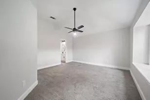 310 Valley Spring Dr, Arlington, TX 76018 - Photo 13