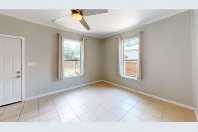 642 N Tyler Street, Dallas, TX 75208 - Photo 9