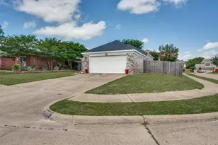 5651 Centeridge Dr, Dallas, TX 75249 - Photo 25
