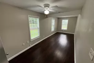 9558 Rylie Crest Dr, Dallas, TX 75217 - Photo 11