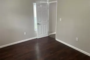 9558 Rylie Crest Dr, Dallas, TX 75217 - Photo 7