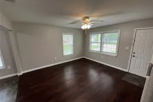 9558 Rylie Crest Dr, Dallas, TX 75217 - Photo 3