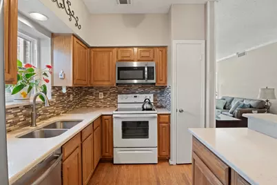 5859 Frankford Road #1101, Dallas, TX 75252 - Photo 11