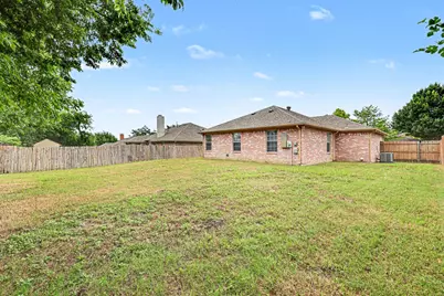 221 Los Angeles Drive, Glenn Heights, TX 75154 - Photo 27