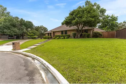 6501 Lake Side Circle, North Richland Hills, TX 76180 - Photo 3