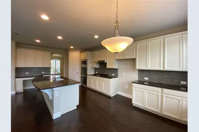 927 Bentley Drive, Roanoke, TX 76262 - Photo 9