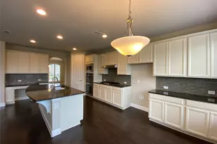 927 Bentley Drive, Roanoke, TX 76262 - Photo 9