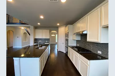 927 Bentley Drive, Roanoke, TX 76262 - Photo 11