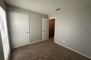 9447 Olde Towne Row, Dallas, TX 75227 - Photo 11