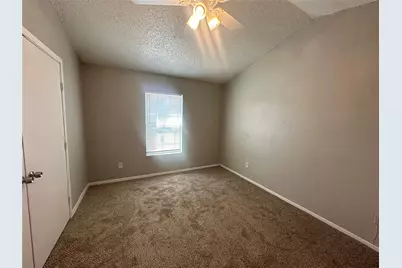 9447 Olde Towne Row, Dallas, TX 75227 - Photo 13