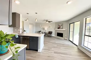 2505 Wedglea Dr, Dallas, TX 75211 - Photo 7