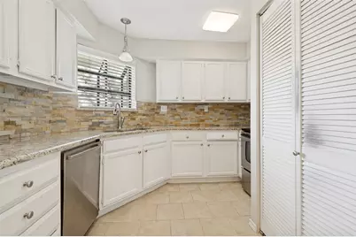 16301 Ledgemont Lane #277, Addison, TX 75001 - Photo 13