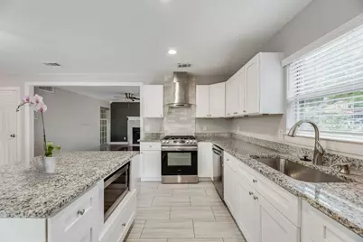 6742 Hialeah Drive, Dallas, TX 75214 - Photo 9