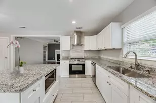 6742 Hialeah Dr, Dallas, TX 75214 - Photo 9