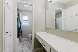 1121 W Redbud Dr, Hurst, TX 76053 - Photo 17