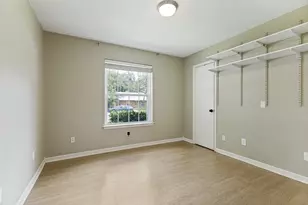 1121 W Redbud Dr, Hurst, TX 76053 - Photo 19