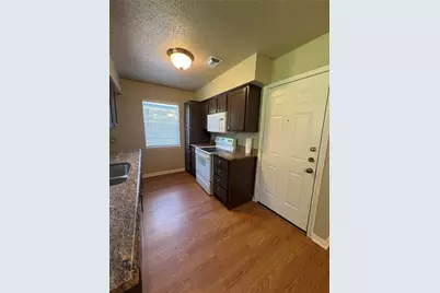 334 Linkwood Drive, Duncanville, TX 75137 - Photo 5
