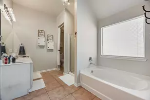 13708 Trail Break Dr, Fort Worth, TX 76052 - Photo 21