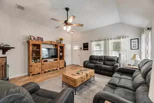 13708 Trail Break Dr, Fort Worth, TX 76052 - Photo 7