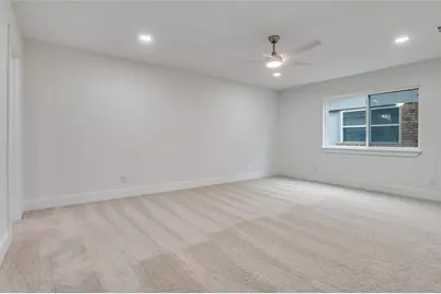 1912 Primrose, Carrollton, TX 75007 - Photo 13