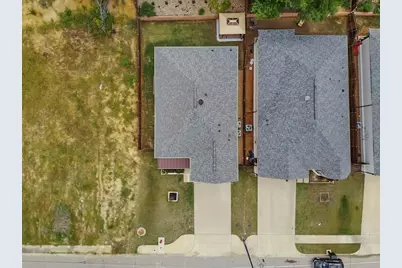 614 N M L King Jr Boulevard, Grand Prairie, TX 75050 - Photo 27