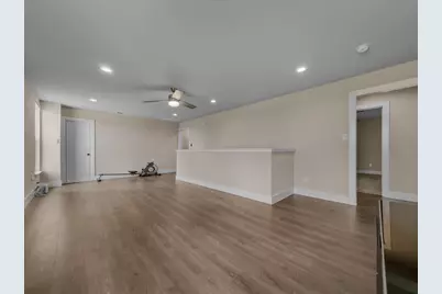 614 N M L King Jr Boulevard, Grand Prairie, TX 75050 - Photo 17