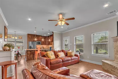 129 Oak Springs Loop, Mabank, TX 75147 - Photo 5