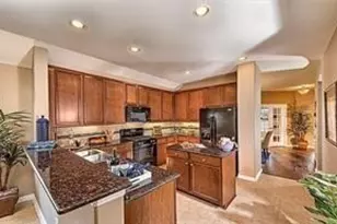 508 Fossil Creek Dr, Little Elm, TX 75068 - Photo 7